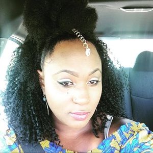 Meet your Posher, ShaQoya